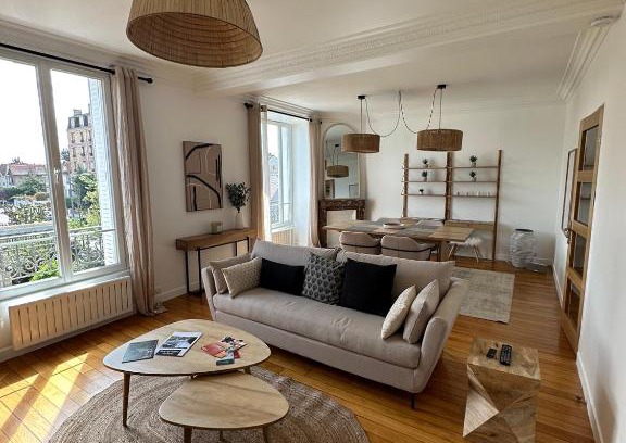 Enghien-les-Bains Apartment | Grand Appart 2 pièces Enghien-les-Bains