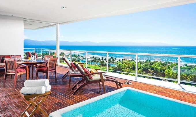 Las Jarretaderas Villa | Grand Luxxe Spa-2 or 3 Bedroom or 2 Bedroom Loft