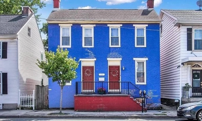 Gettysburg House | Grand Strickhouser Manor c.1853 – Private Downtown Home – Free Parking