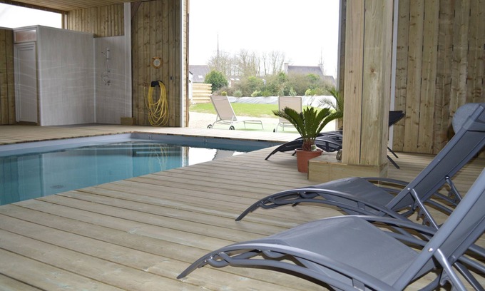 Guisseny Villa | Grande Maison Avec Piscine