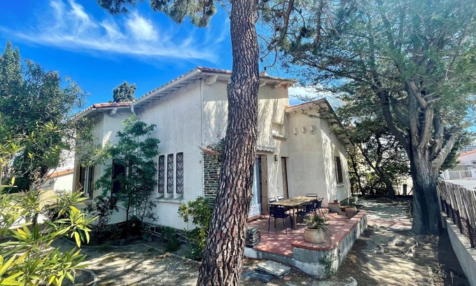Mediterranee Villa | Grande Villa Rénovée Quartier des Fleurs à 5mn de la Plage