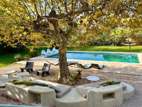 Gemenos Villa | Grande Villa Provençale avec Piscine Privée à Gémenos