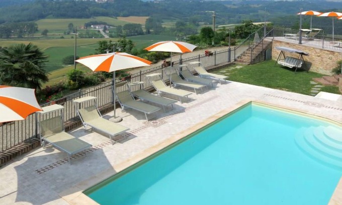 Cossombrato House | Grappolo + Margherita by Interhome