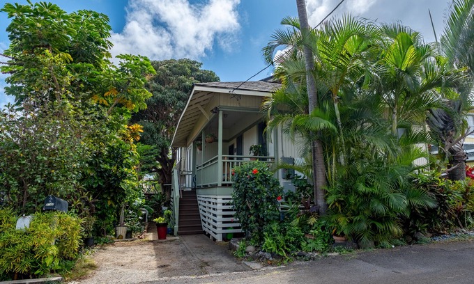 Wailuku House | Gratitude Bed and Breakfast BBWK2022/0001