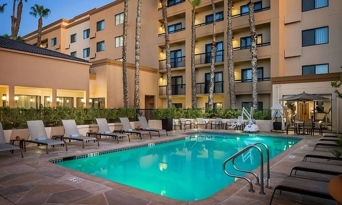 Laguna Hills Hotel | Great Pick! Pet-friendly Property in Laguna Hills!