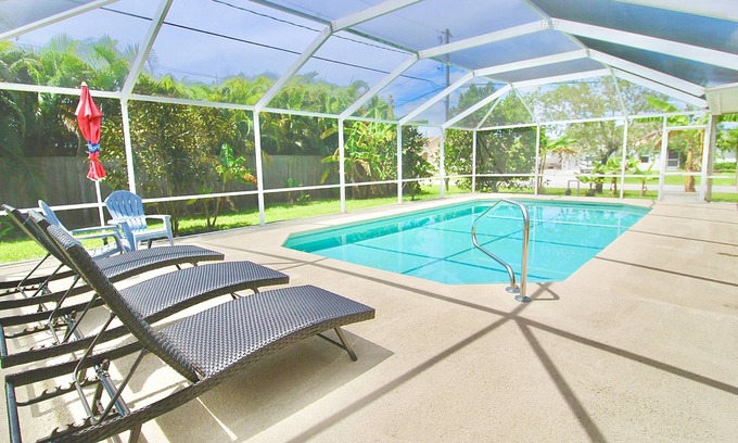 Port Saint Lucie House | Great Rates! Banana Tree Casa - Heated Salt water pool