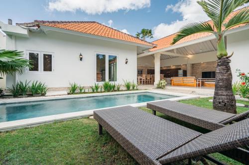 Batubelig Villa | Green Garden Seminyak Villa