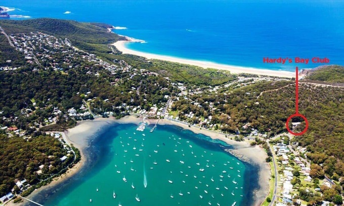 Green Point House | Green Point Tranquillity - Sea Views!