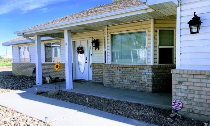 Green River House | Green River Mesa…your home away from home!