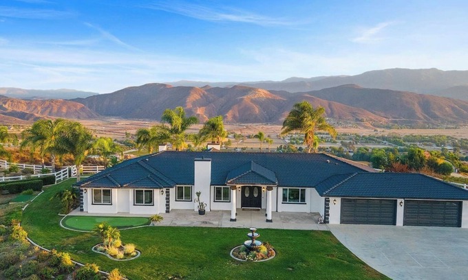 Temecula House | Grenache Estate - Nestled in Temecula Wine Country