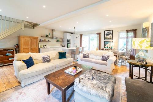 Dingle House | Greys Lane Villa - Dingle