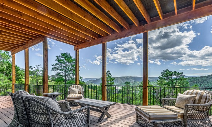 Ruidoso Cabin | Grindstone Cowboy w/Hot tub, Pool table & Pet Friendly