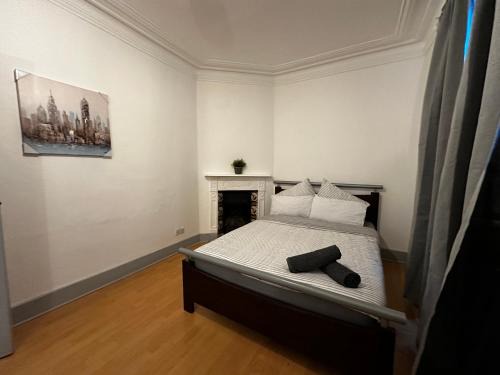 Mile End House | Grove Rooms 2