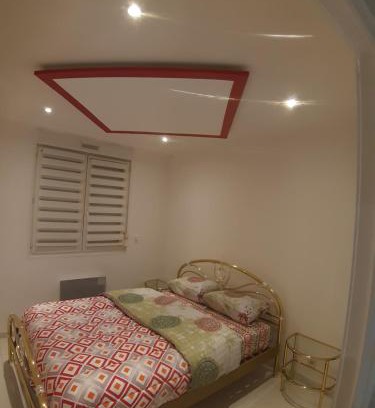 Knutange House | Guess Room