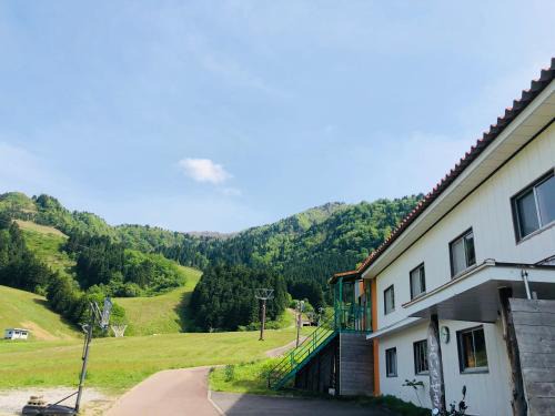 Nakaniikawa-gun House | Guest House Shiroikiseki