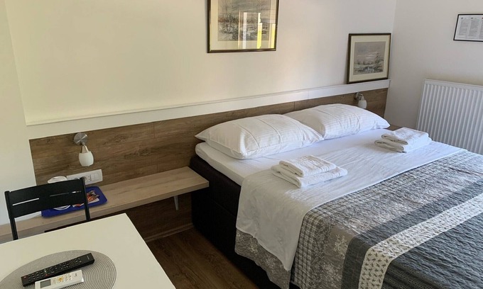 Jezerce House | Guesthouse Family Bosnic - Double Room with Balcony - 3 - 3