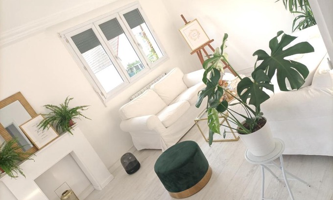 Villeneuve-le-Roi Apartment | Guibert Home - Appartement spacieux à 20 min de Paris
