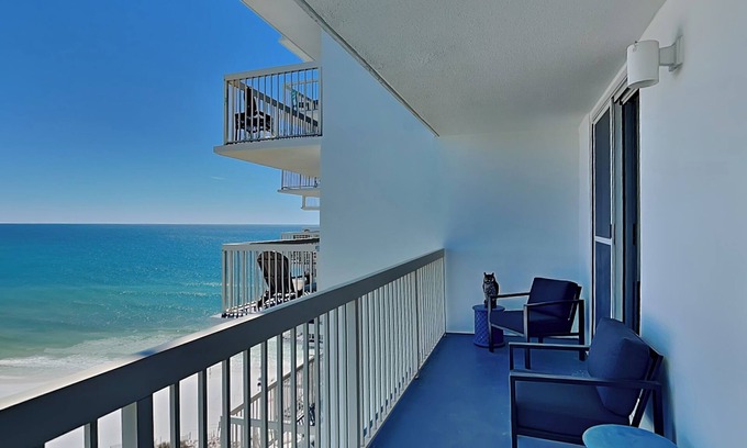 Destin Condo | Gulf Front Condo with Stunning View and Resort Amenities