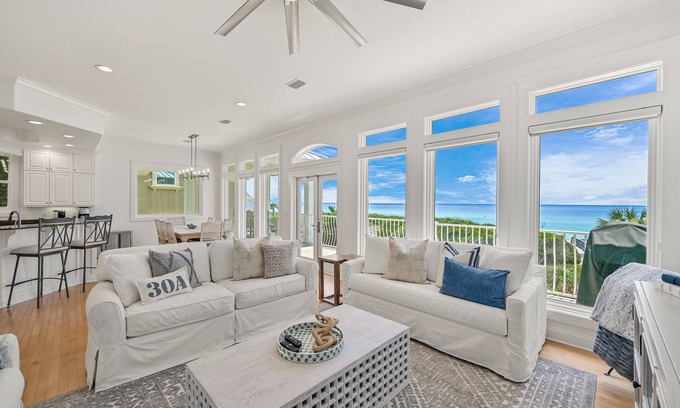 San Juan House | Gulf Front Updated Coastal Home 1 mile from Seaside
