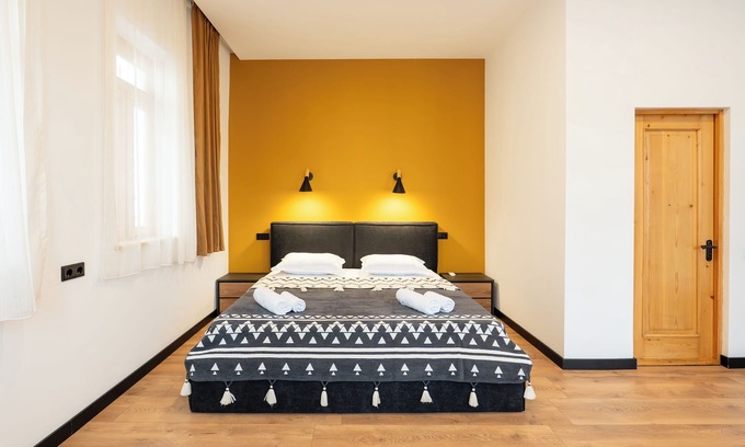 Avlabari Apartment | Guli of Tbilisi - Cozy Apartment in the Heart of Old Town