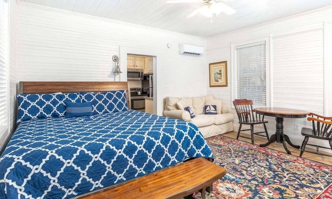 Tybee Island House | Gull Cottage | Steps to Back River Beach