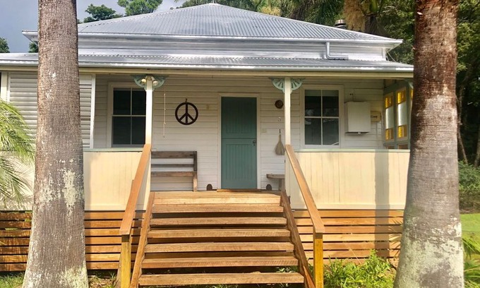 Bangalow House | Gypsy Creek Bangalow in the heart of the Byron Bay Hinterland.
