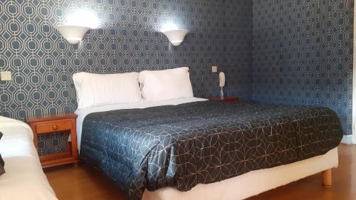 Chateaudun Hotel | Hôtel des Couronnes Châteaudun
