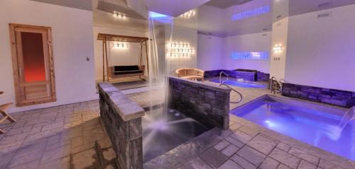 Baie-St-Paul Hotel | Hôtel-La Grande Maison et Spa