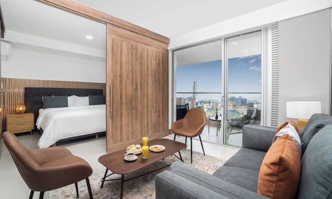 Granada Apartment | H506 - Balcony, Views & Rooftop Pool Near Granada