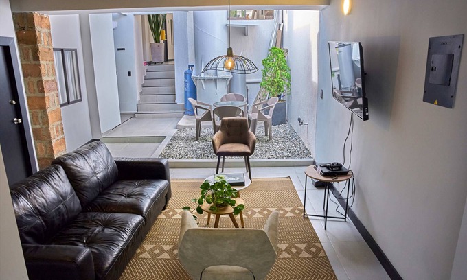 Alejandria Villa | Hab. Privada en la Zona Rosa