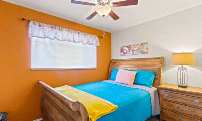 El Paso House | Hacienda El Paso | 4 BR 2 BA | 5 min to Fort Bliss