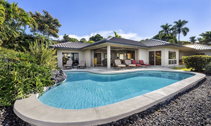 Kailua-Kona House | Hale Aikane: Gorgeous Oceanview Home w/Private Pool & Relaxing Garden Lanai
