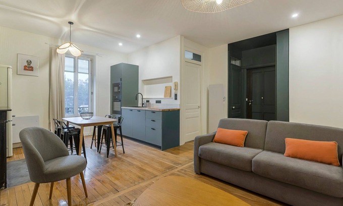 Charlier - Valvert Apartment | Hamac Suites - Vieux Moulin - T3 parking