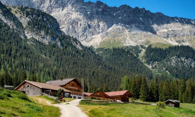 Leutasch Cabin | Hämmermoos - The complete Alm - including breakfast