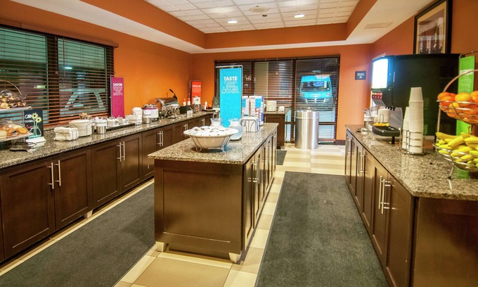 Metairie Hotel | Hampton Inn Metairie