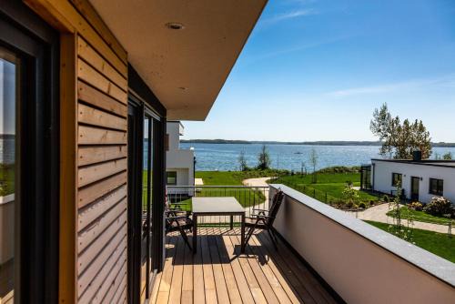 Schwerin Apartment | Hangar 19 Luxusapartment mit Sauna, Kamin und Seeblick H4W3