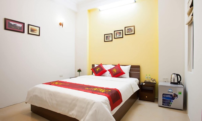 Tay Ho House | Hanoi Friendly House - Superior room - Queensize Bed