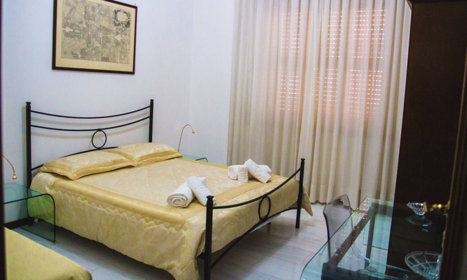 Arenella Apartment | Happy Rooms in Easy House January offer: 30% weekly and 40% monthly discount