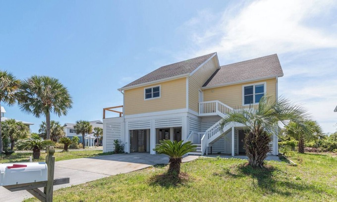 Oceanmarsh Subdivision House | Harbor Haven - Directly across from Beach Access