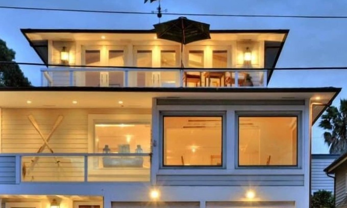 Eastside Santa Cruz House | Harbor View Home - 7 Bed Beachhouse