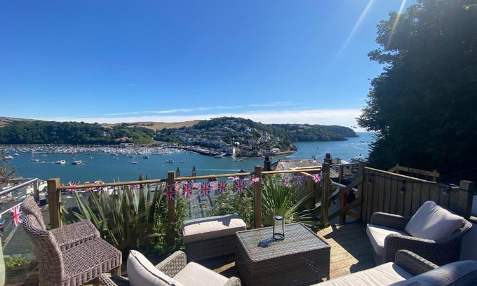 Dartmouth House | Harbour Heights