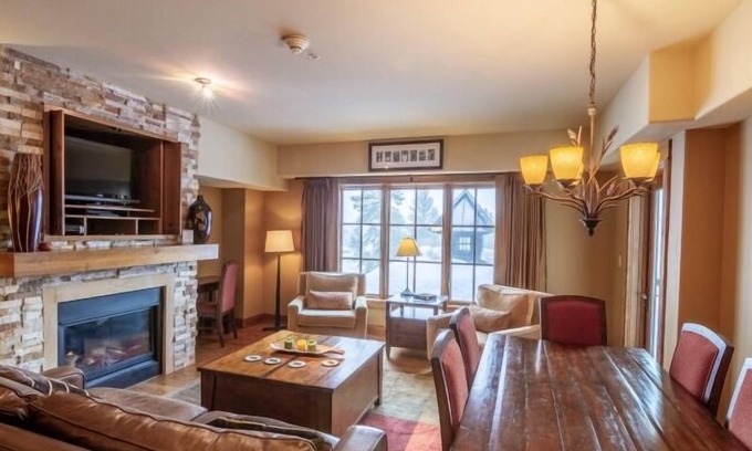 Tamarack Condo | Harmony Lodge 2 Bedroom Condo - Beautiful 2 BR Condo with Fireplace