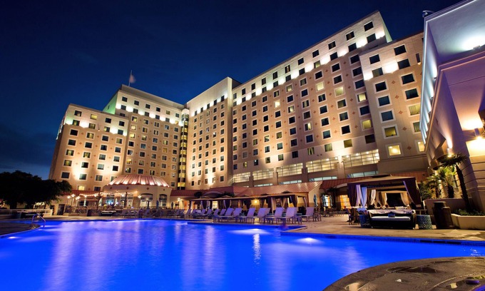 East Biloxi Resort | Harrah’s Gulf Coast – A Caesars Rewards Destination