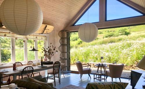 Hartland House | Harry's Hut near Welcombe Mouth Beach