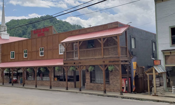 Matewan Resort | Hatfield McCoy Resort Inn. Room #3. Direct access to Hatfield McCoy ATV Trails.
