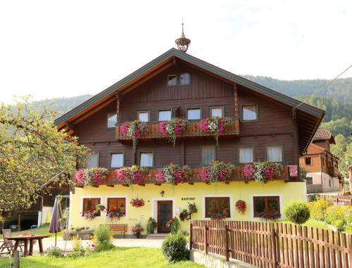 Haus House | Haufhof-Pension am Bauernhof, Haus im Ennstal bei Schladming