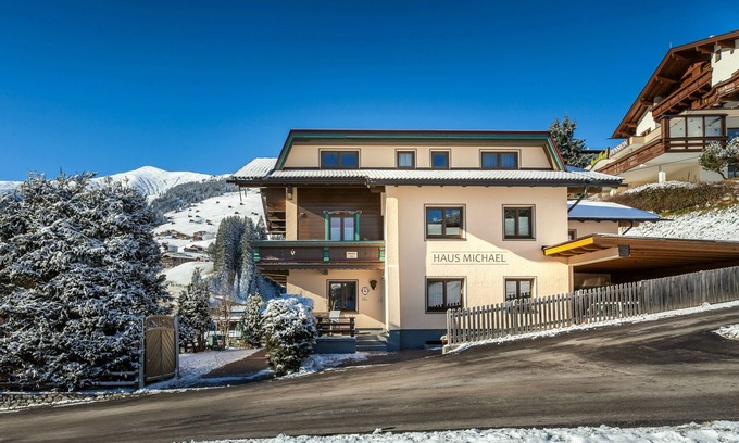 Vorderlanersbach Apartment | Haus Michael - Apartment 38 m² for 2 - 3 persons, in Tux in the Zillertal