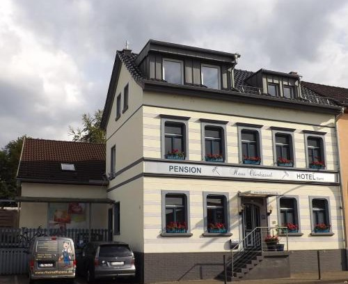 Oberkassel House | Haus Oberkassel