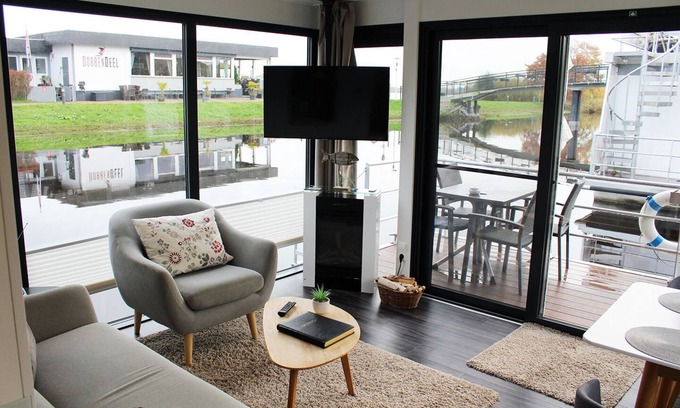 Bad Bederkesa Apartment | Hausboot für 4 Gäste mit 50m² in Bad Bederkesa