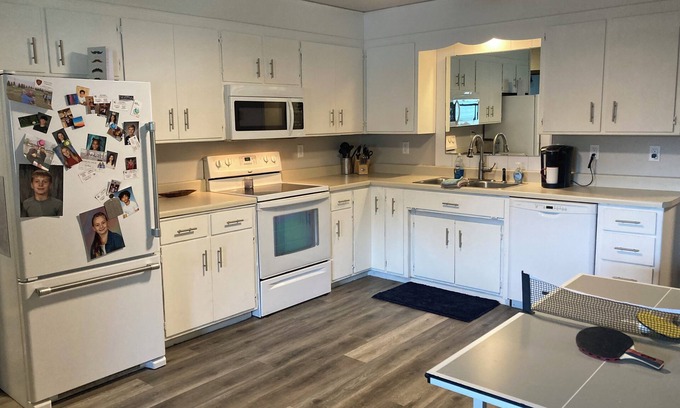 Hawley House | Hawley Home Close to Detroit Lakes and Lakes Country!